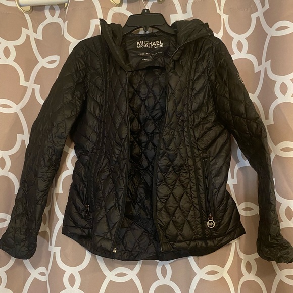 Michael Kors rain jacket size medium and in black - Picture 1 of 4